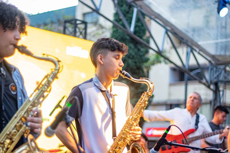 Programación musical de Ulibro con bandas locales