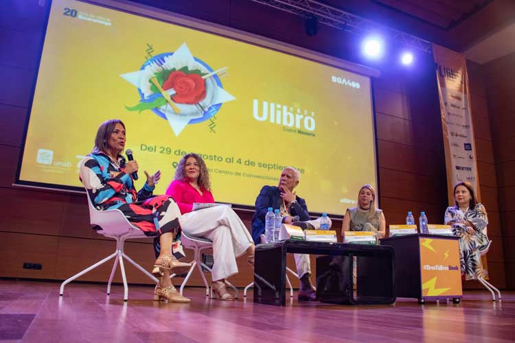 Las historias detrás de los 20 años de Ulibro